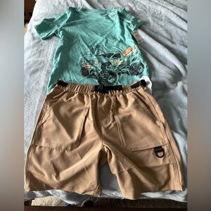 Boys 365 Kids Short and Shirt Set.  Size L(10-12) NWT